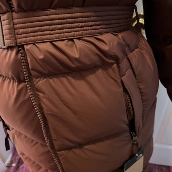 North Face Puffer. Brand New. Never Worn. - Picture 5 of 14
